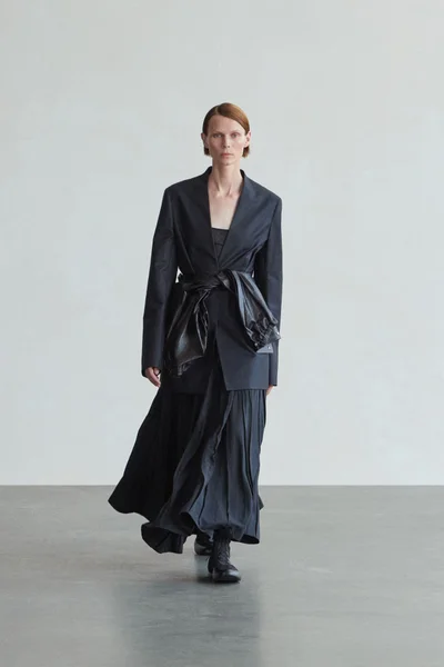 Look 24